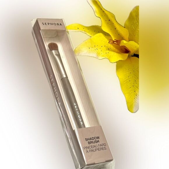 New! Never used! Sephora Eyeshadow Brush! - Picture 3 of 10